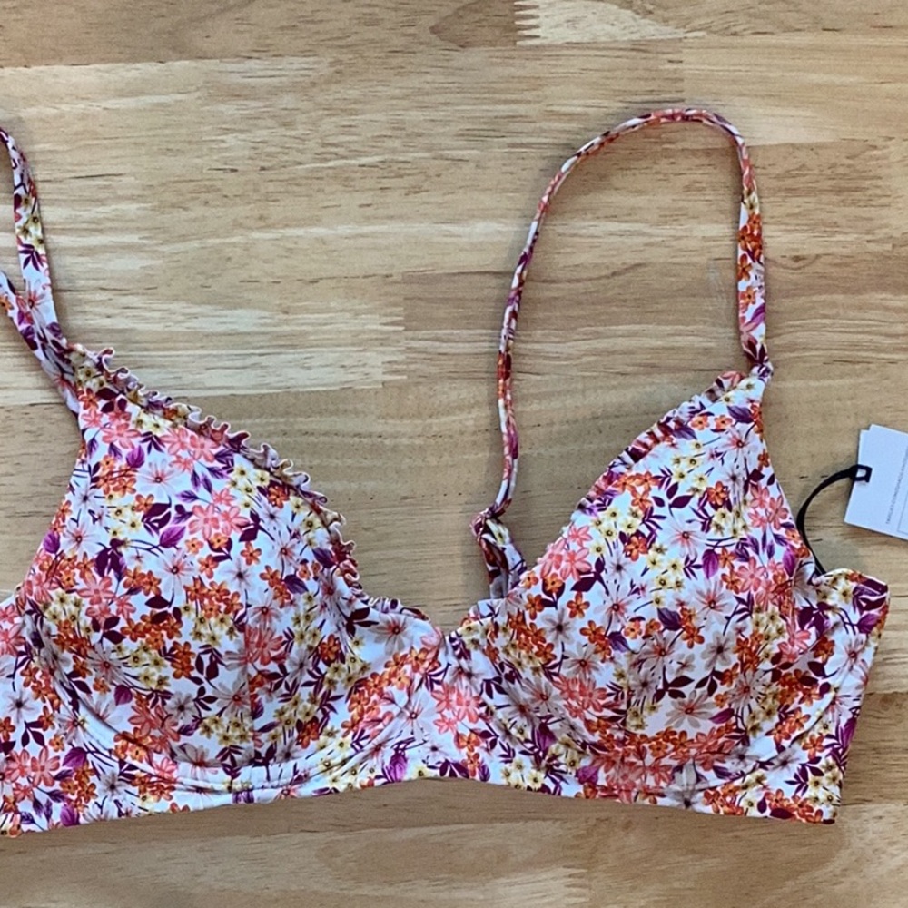 Shade & Shore Bikini Top, Size 36B, NWT